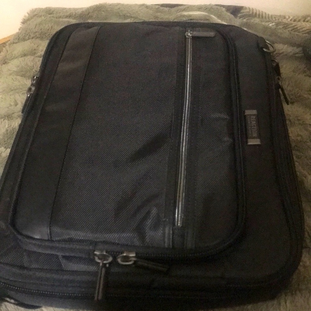 Brand new Kenneth Cole Convertible laptop bag
